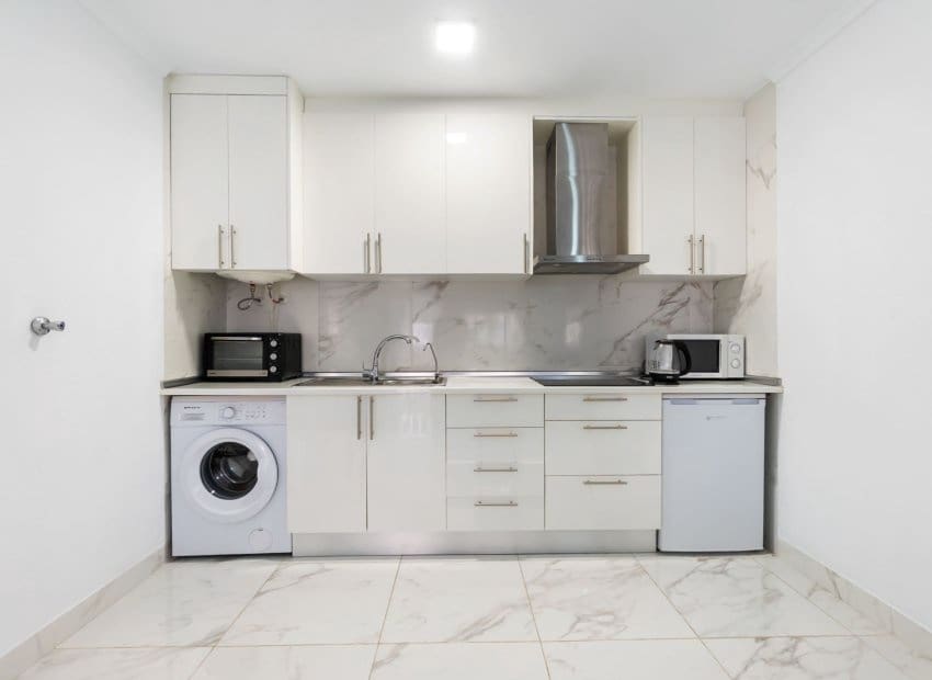 2 soveværelse Lejlighed til salg i Torrevieja med swimmingpool - € 129.900 (Ref: 9521879)