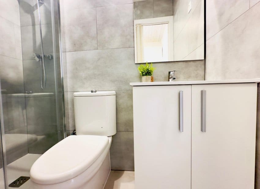 1 sypialnia Bungalow na sprzedaż w Torrevieja - 127 000 € (Ref: 9521881)