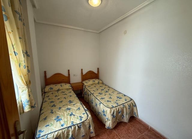 2 soveværelse Bungalow til salg i Antonio Machado, Torrevieja med swimmingpool - € 125.000 (Ref: 9521883)