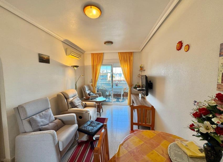 2 bedroom Apartment for sale in Almoradi - € 121,000 (Ref: 9521885)