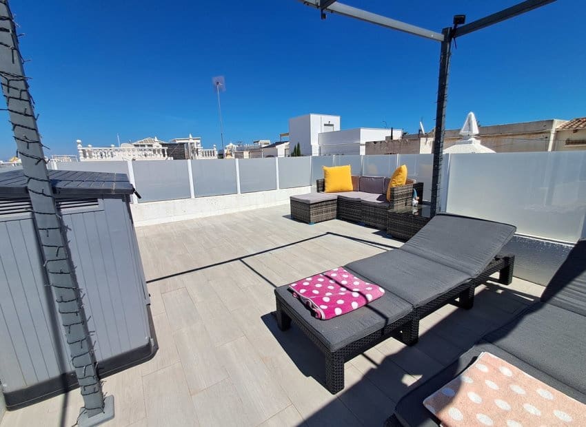 1 quarto Penthouse para venda em Villamartin - 119 900 € (Ref: 9521886)