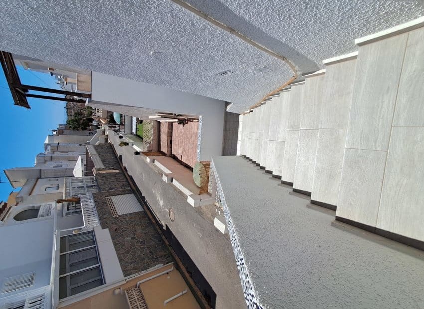 1 quarto Penthouse para venda em Villamartin - 119 900 € (Ref: 9521886)