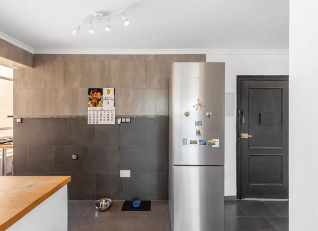 2 bedroom Apartment for sale in Daya Nueva with pool - € 119,500 (Ref: 9521887)