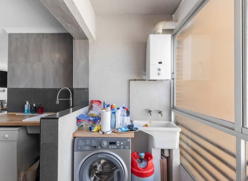 2 bedroom Apartment for sale in Daya Nueva with pool - € 119,500 (Ref: 9521887)