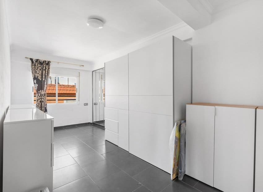 2 bedroom Apartment for sale in Daya Nueva with pool - € 119,500 (Ref: 9521887)