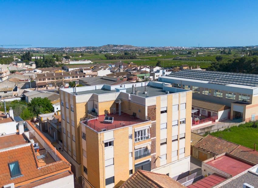 2 bedroom Apartment for sale in Daya Nueva with pool - € 119,500 (Ref: 9521887)