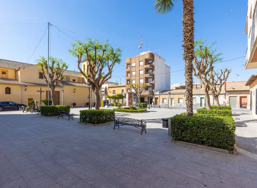 2 bedroom Apartment for sale in Daya Nueva with pool - € 119,500 (Ref: 9521887)