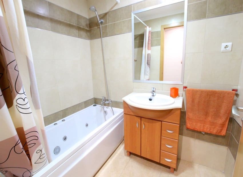 3 bedroom Apartment for sale in Almoradi - € 117,000 (Ref: 9521890)