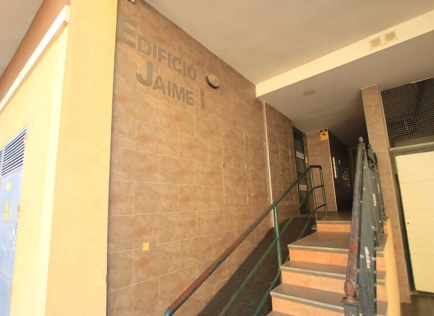 3 bedroom Apartment for sale in Almoradi - € 117,000 (Ref: 9521890)