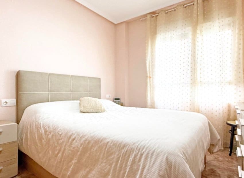 2 slaapkamer Appartement te koop in Torrevieja - € 115.500 (Ref: 9521892)