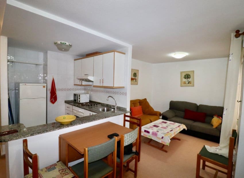 1 soveværelse Strandlejlighed til salg i Guardamar del Segura - € 115.000 (Ref: 9521893)