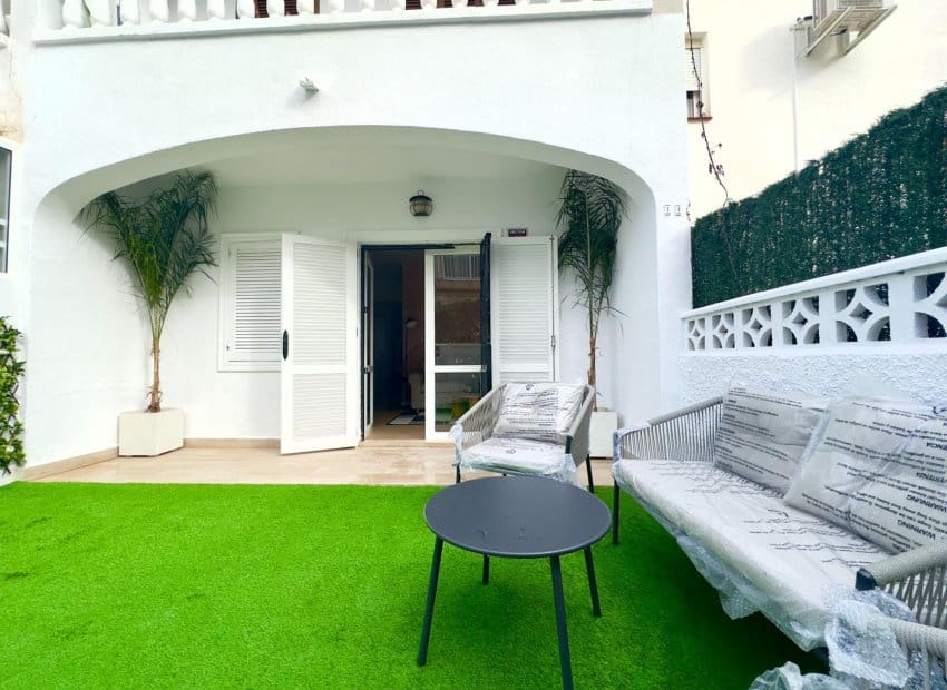 1 chambre Bungalow à vendre à Orihuela Costa avec piscine - 114 900 € (Ref: 9521894)