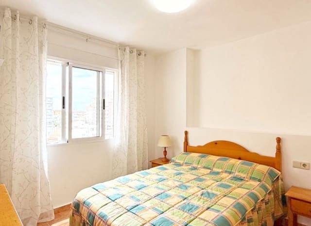 2 slaapkamer Appartement te koop in Nueva Torrevieja, Torrevieja met zwembad - € 110.000 (Ref: 9521898)