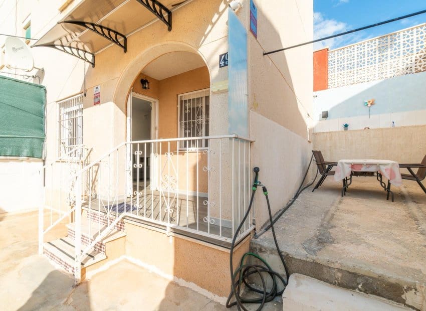 1 sypialnia Bungalow na sprzedaż w Los Balcones z basenem - 109 000 € (Ref: 9521899)