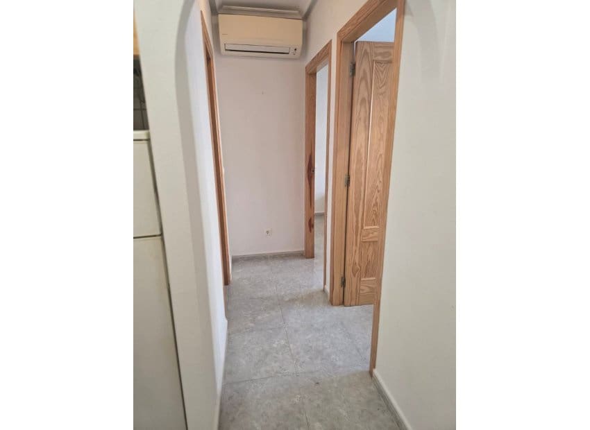 Apartamento de 2 habitaciones en Daya Vieja en venta con piscina - 105.000 € (Ref: 9521900)