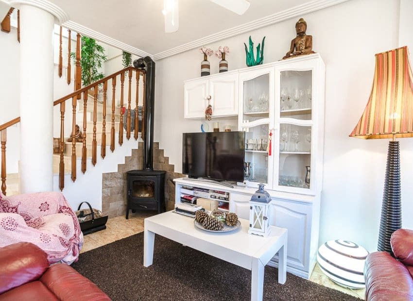 2 Zimmer Bungalow zu verkaufen in El Raso mit Pool - 247.000 € (Ref: 9523051)