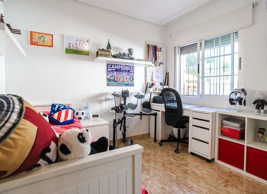 2 Zimmer Bungalow zu verkaufen in El Raso mit Pool - 247.000 € (Ref: 9523051)