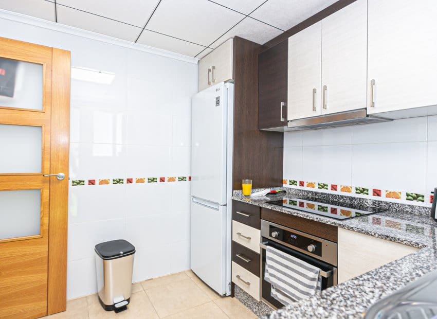 3 slaapkamer Huis te koop in Guardamar del Segura met zwembad - € 250.000 (Ref: 9523385)