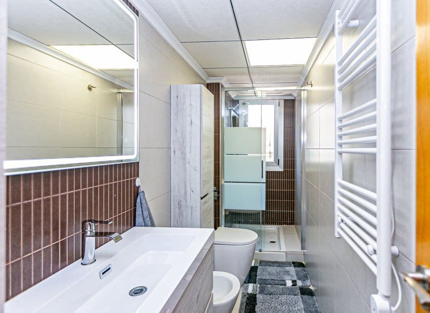 3 slaapkamer Huis te koop in Guardamar del Segura met zwembad - € 250.000 (Ref: 9523385)