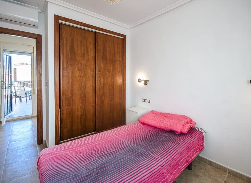 4 sovrum Villa till salu i Orihuela - 245 000 € (Ref: 9523386)