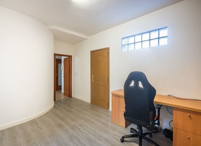 4 makuuhuone Huvila myytävänä paikassa Orihuela - 245 000 € (Ref: 9523386)