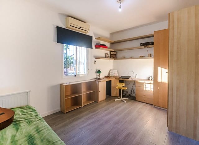 4 makuuhuone Huvila myytävänä paikassa Orihuela - 245 000 € (Ref: 9523386)