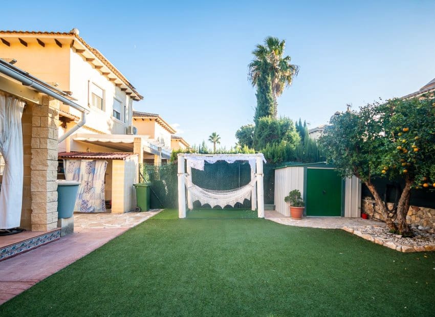 4 sovrum Villa till salu i Orihuela - 245 000 € (Ref: 9523386)