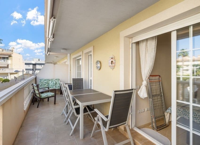 3 soveværelse Lejlighed til salg i Gran Alacant med swimmingpool - € 249.000 (Ref: 9523390)