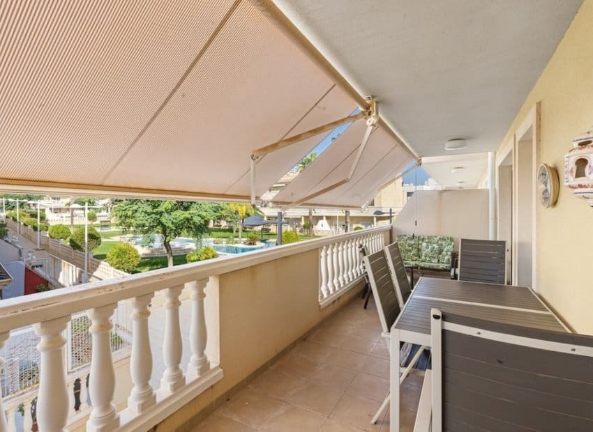 3 soveværelse Lejlighed til salg i Gran Alacant med swimmingpool - € 249.000 (Ref: 9523390)