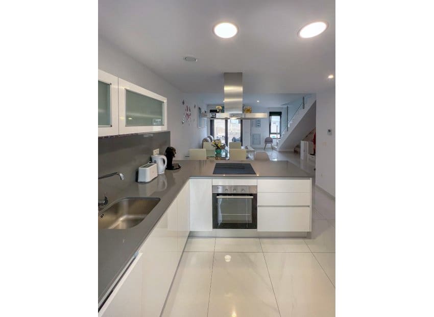 3 soveværelse Byhus til salg i Bigastro med swimmingpool - € 249.000 (Ref: 9523391)