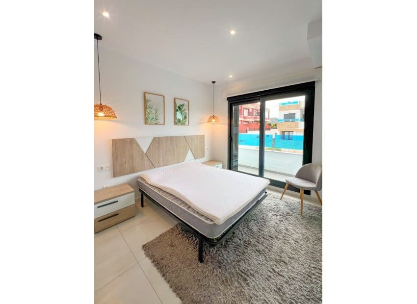 3 soveværelse Byhus til salg i Bigastro med swimmingpool - € 249.000 (Ref: 9523391)