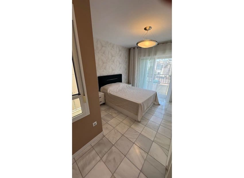 2 sypialnia Dom na sprzedaż w Torrevieja z basenem - 240 000 € (Ref: 9523394)