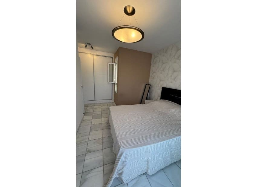 2 sypialnia Dom na sprzedaż w Torrevieja z basenem - 240 000 € (Ref: 9523394)