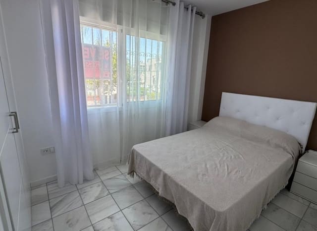 2 sypialnia Dom na sprzedaż w Torrevieja z basenem - 240 000 € (Ref: 9523394)