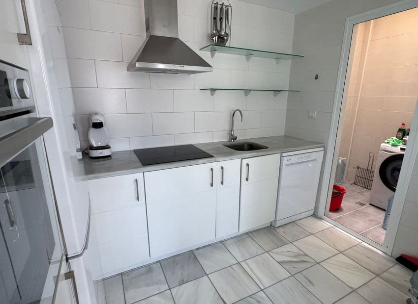 2 sypialnia Dom na sprzedaż w Torrevieja z basenem - 240 000 € (Ref: 9523394)