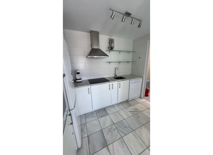 2 sypialnia Dom na sprzedaż w Torrevieja z basenem - 240 000 € (Ref: 9523394)