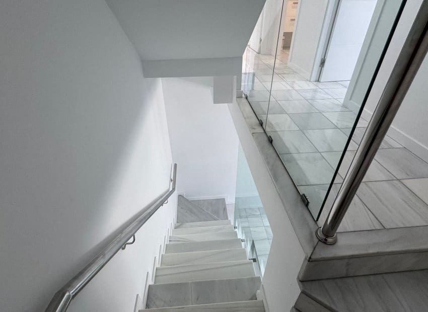 2 sypialnia Dom na sprzedaż w Torrevieja z basenem - 240 000 € (Ref: 9523394)