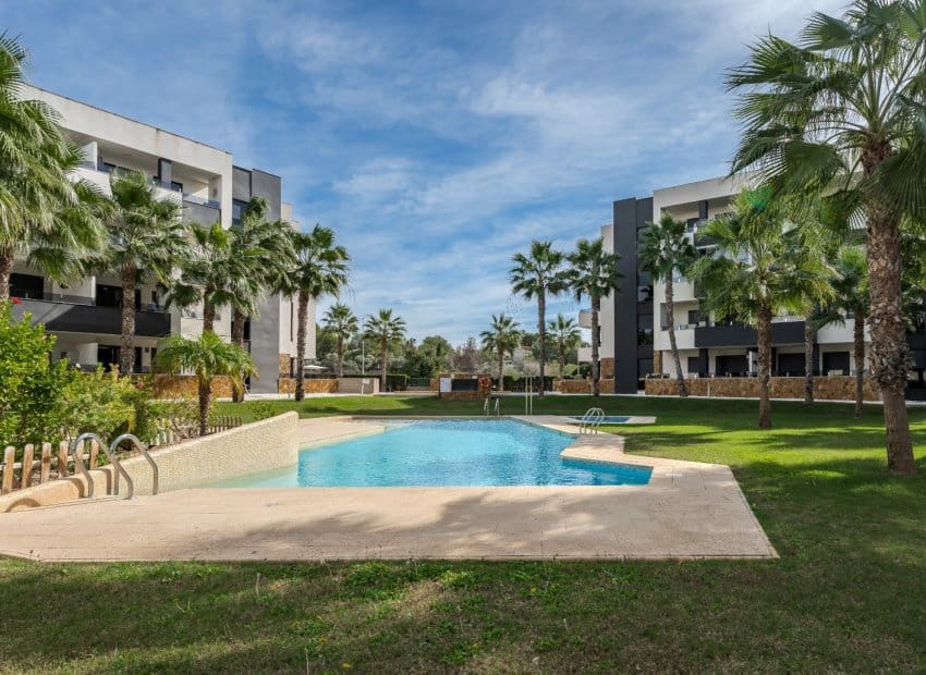 2 chambre Appartement à vendre à Orihuela Costa avec piscine - 239 000 € (Ref: 9523395)