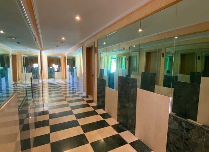 4 chambre Appartement à vendre à Guardamar del Segura avec piscine - 239 000 € (Ref: 9523396)