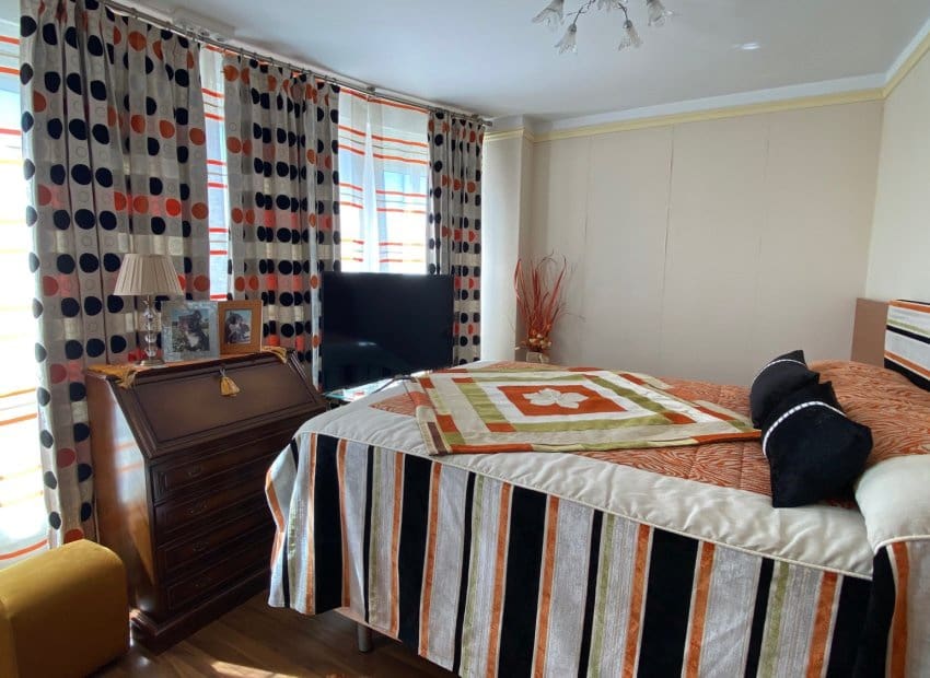 4 chambre Appartement à vendre à Guardamar del Segura avec piscine - 239 000 € (Ref: 9523396)