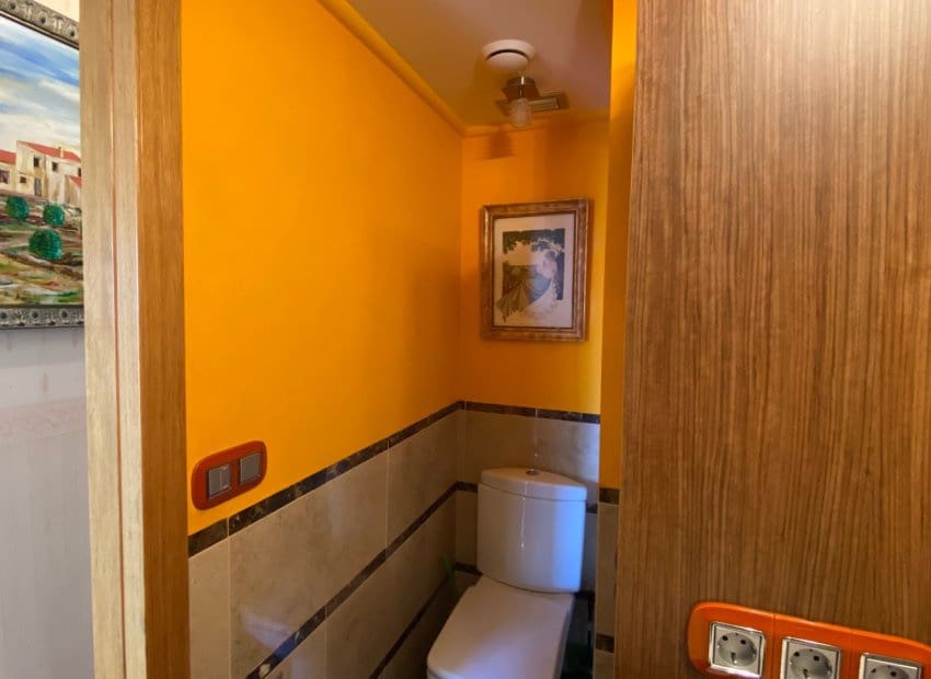 4 chambre Appartement à vendre à Guardamar del Segura avec piscine - 239 000 € (Ref: 9523396)