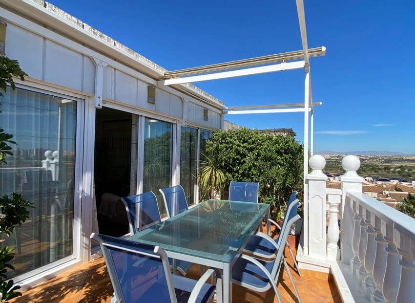 4 chambre Appartement à vendre à Guardamar del Segura avec piscine - 239 000 € (Ref: 9523396)