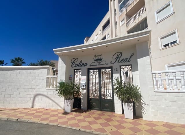 4 chambre Appartement à vendre à Zona Pueblo, Guardamar del Segura avec piscine - 239 000 € (Ref: 9523396)