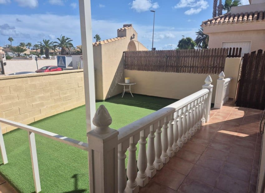 3 soverom Hus til salgs i Playa Flamenca - € 239 000 (Ref: 9523397)