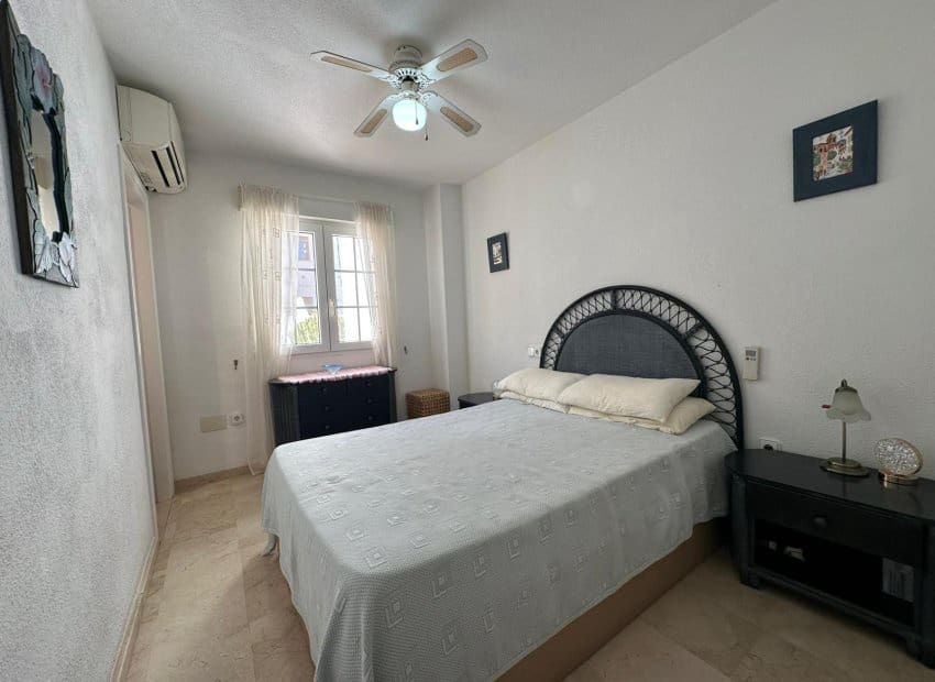 2 quarto Casa em Banda para venda em Dehesa de Campoamor - 235 000 € (Ref: 9523401)