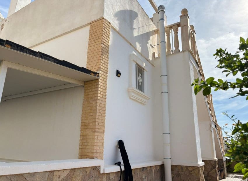 3 Zimmer Villa zu verkaufen in Balsicas mit Pool - 230.000 € (Ref: 9523403)