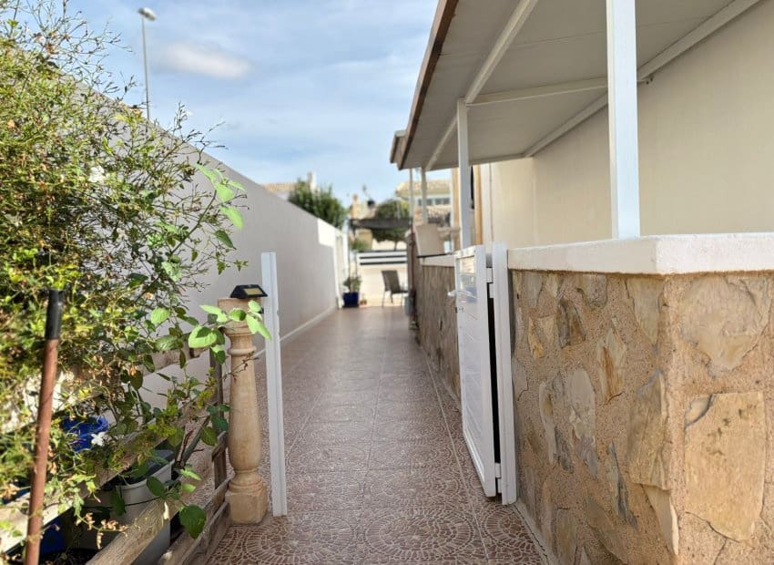 3 Zimmer Villa zu verkaufen in Balsicas mit Pool - 230.000 € (Ref: 9523403)