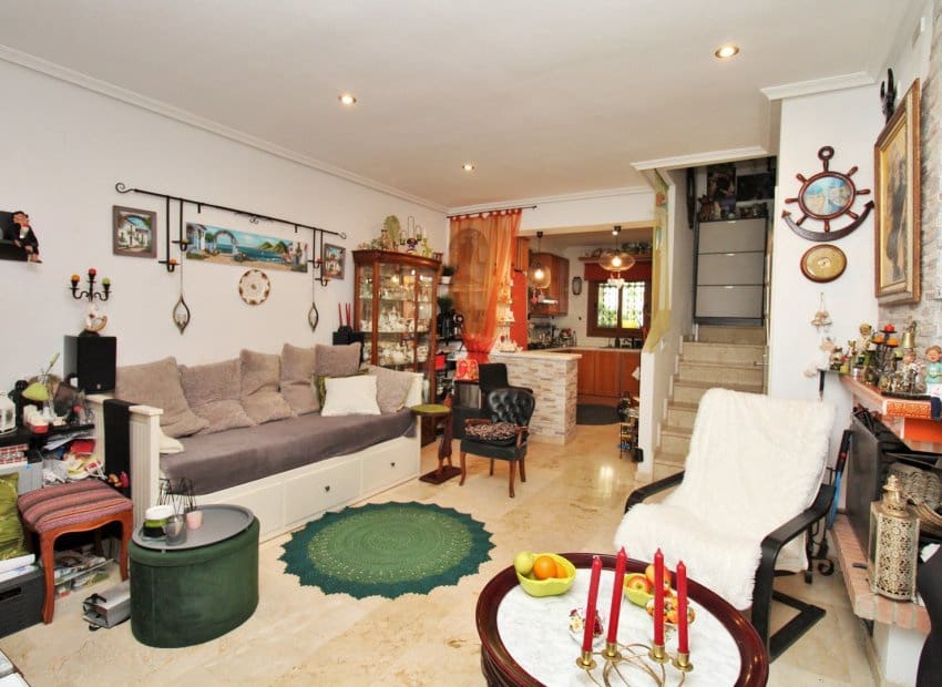 2 Zimmer Haus zu verkaufen in Villamartin mit Pool - 225.000 € (Ref: 9523406)