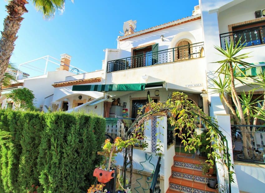 2 Zimmer Haus zu verkaufen in Villamartin mit Pool - 225.000 € (Ref: 9523406)