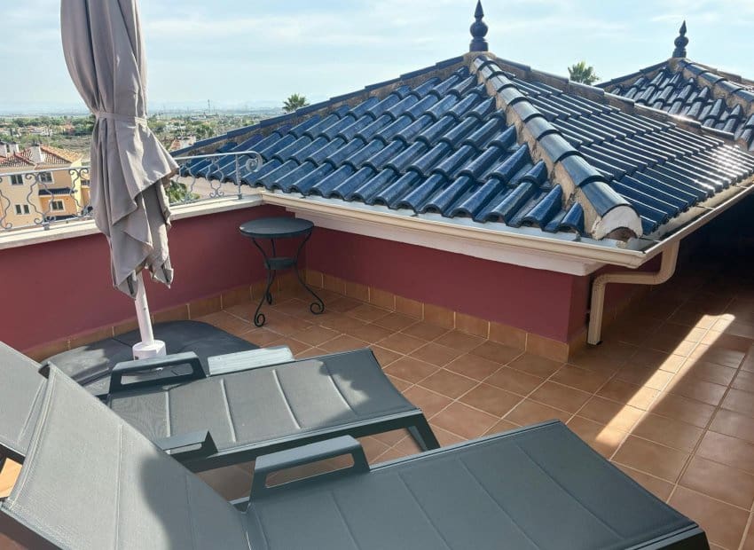 Ático de 3 habitaciones en Baños y Mendigo en venta con piscina - 220.000 € (Ref: 9523408)